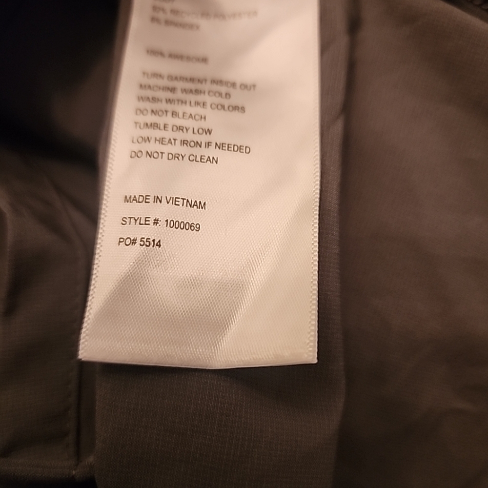 Figs Technical Collection Smock - Picture 11 of 11